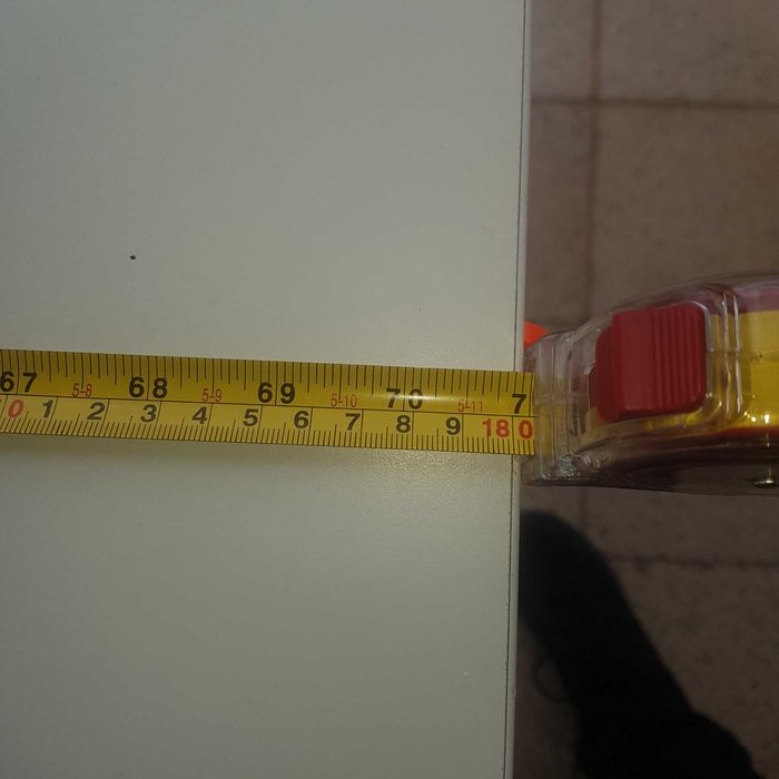 Desk in Good Condition64584645254787122