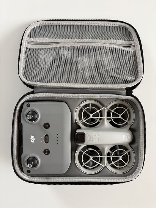 DJI Neo Fly More Combo DJI RC-N3