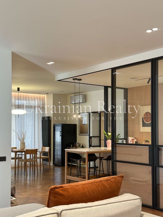 Продаж квартири з терасою 250 м²  ЖК A-52. Січових Стрільців, 44а