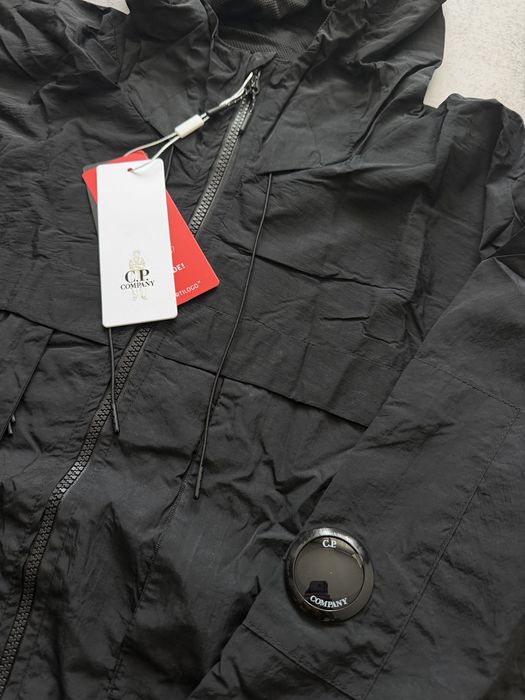 Вітровка c.p. Company на gore tex