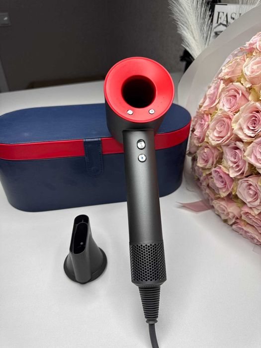 Фен Dyson Super Hair Dryer кейсом на 1 насадку