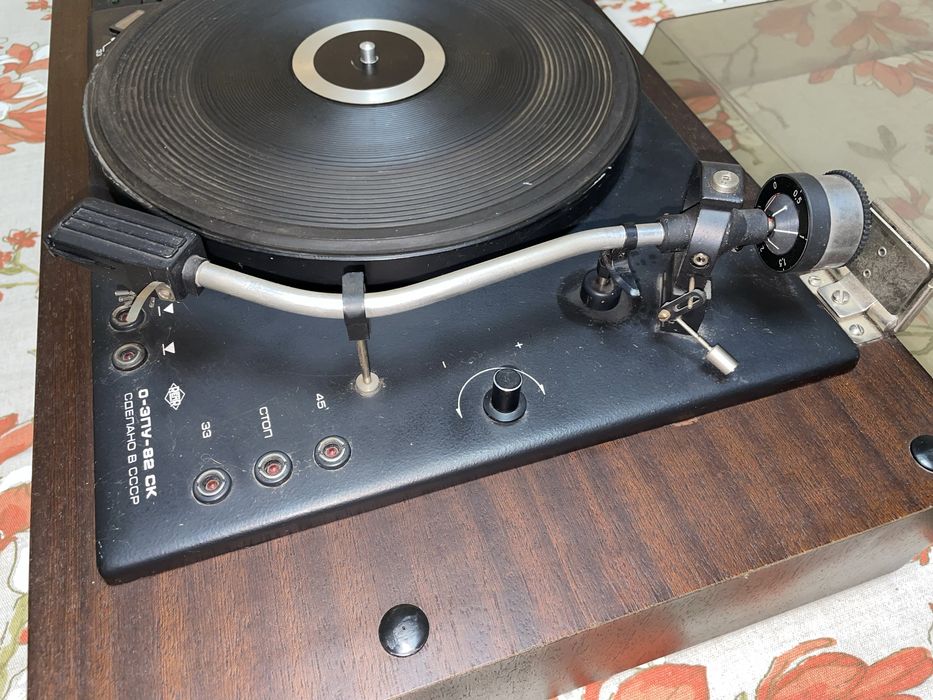 Проигрыватель винила Радиотехника 001, без ГЗМ, натуральный шпон