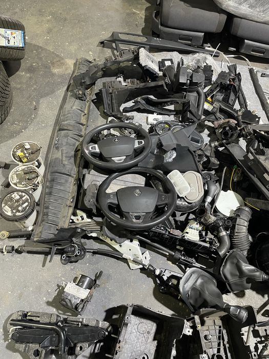 Разборка Меган 3 Сценік 3 Запчасти Шрот авторозборка Renault Megan 3