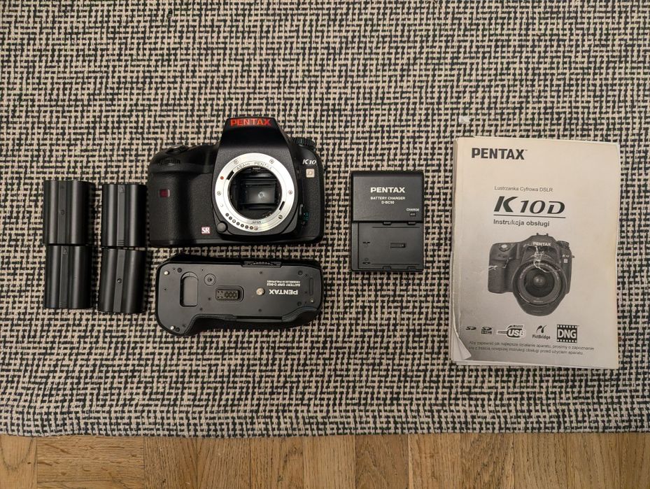 Mega Zestaw Pentax K10D Obiektywy Takumar Grip Baterie Lustrzanka Apar