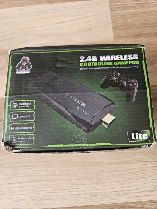 Konsola retro M8 Game Stick 4K + 2 pady | 64GB | HDMI |  nowa