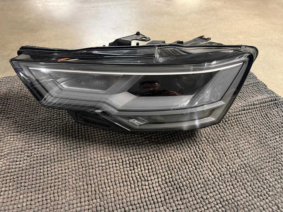 Lampa lewa Audi A6 C8