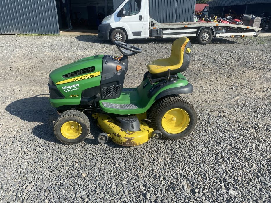 Kosiarka traktorek john deere X 140