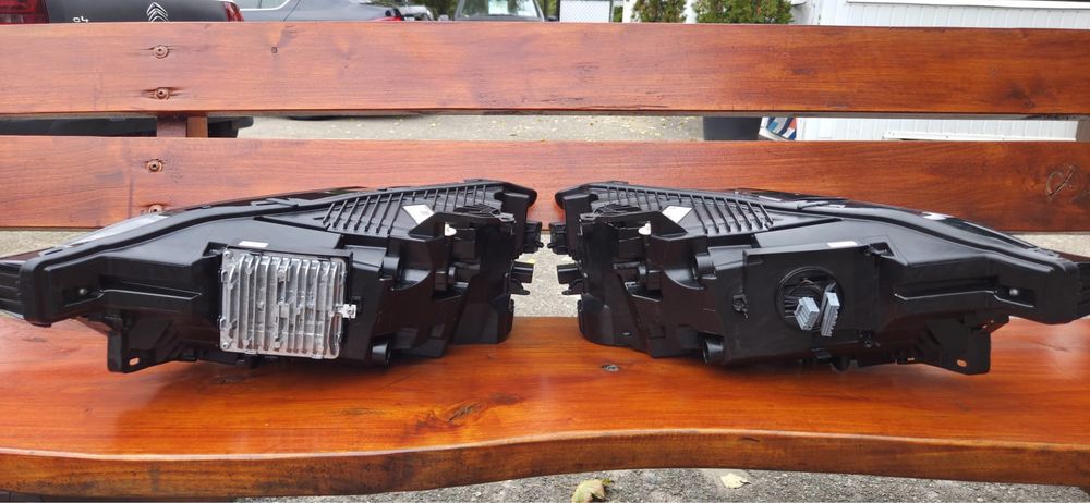 Lampa Full LED Lewa + Prawa Volvo XC60 XC 60 2021