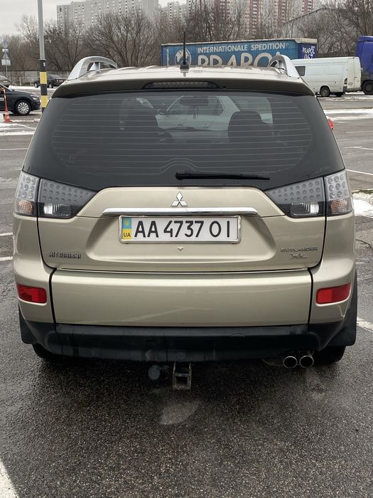 Mitsubishi Outlander Xl