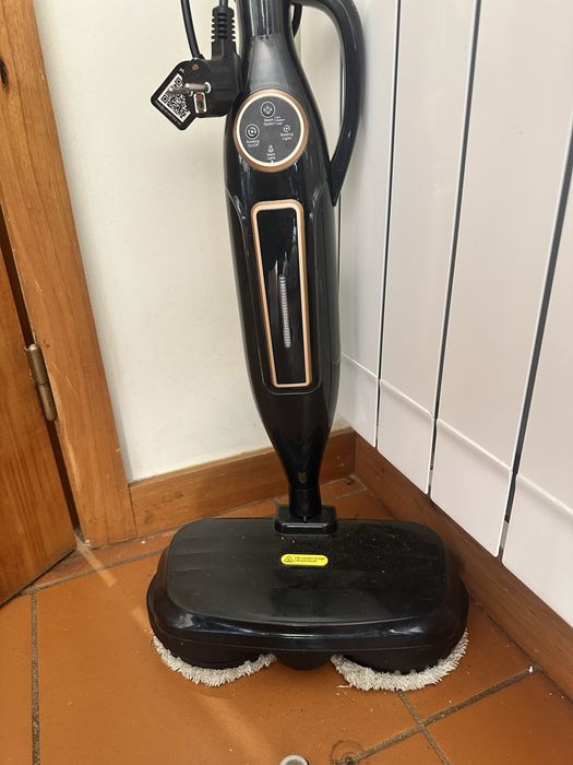 DEVOAC VM6 - Esfregão a vapor com almofadas giratórias