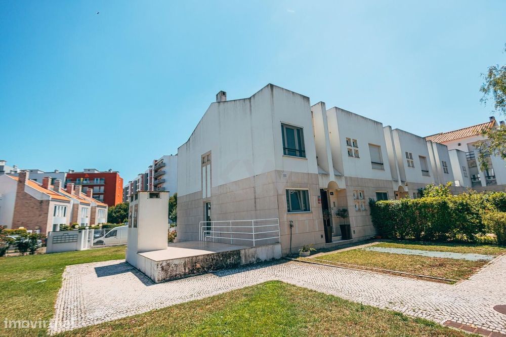 Moradia T3 em condomínio privado no Parque das Nações | LISBOA