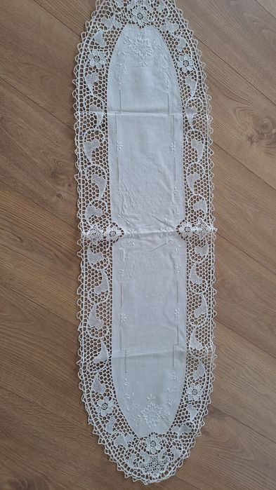 Napron em linho com renda veneza