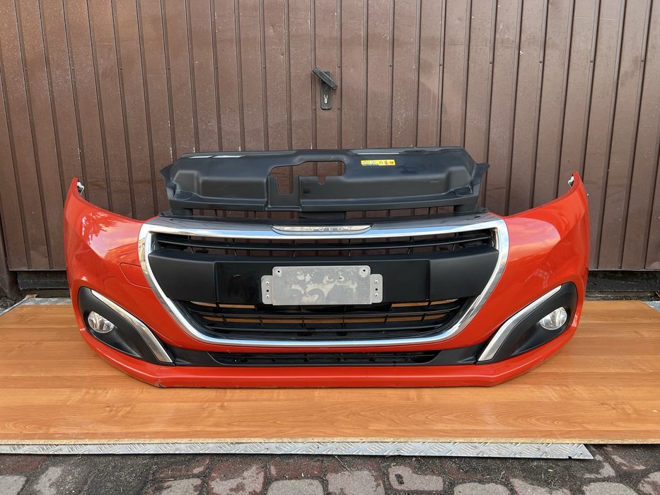 Zderzak przedni Peugeot 208 Lift 15-19r Lak: KNT