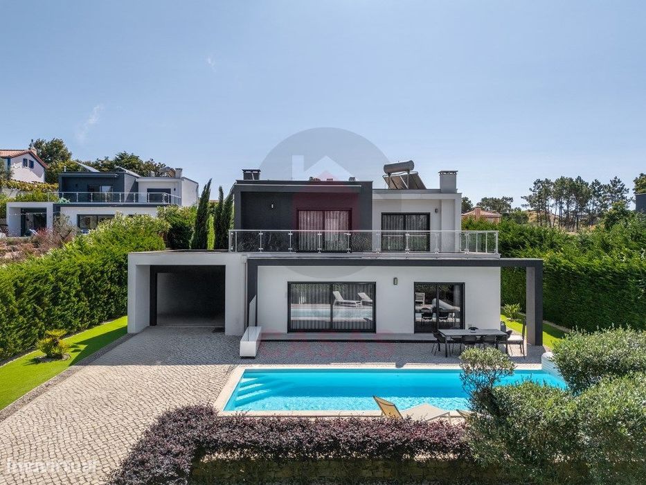 Moradia Contemporânea no Nadadouro com Piscina Aquecida, Bungalow I...