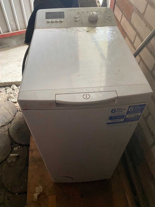 Пральна машина Indesit BTW D61053 (EU) - вертикальна