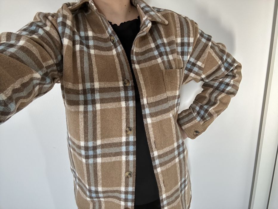 Kurtka damska koszulowa ciepła S Pull & Bear na wiosnę