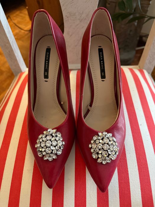 Sapatos de salto alto