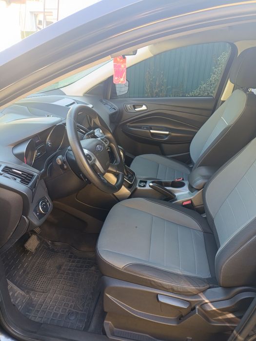 Ford escape 2013р 7950$