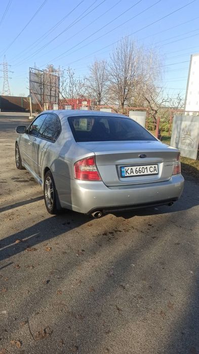 Продам хороше авто Субару 2.0 Автомат