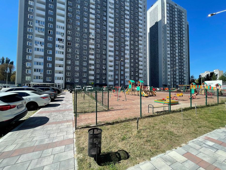 Продаж 2-кімнатної квартири з ремонтом у ЖК «Навігатор-2» БУДИНОК №3 єОселя