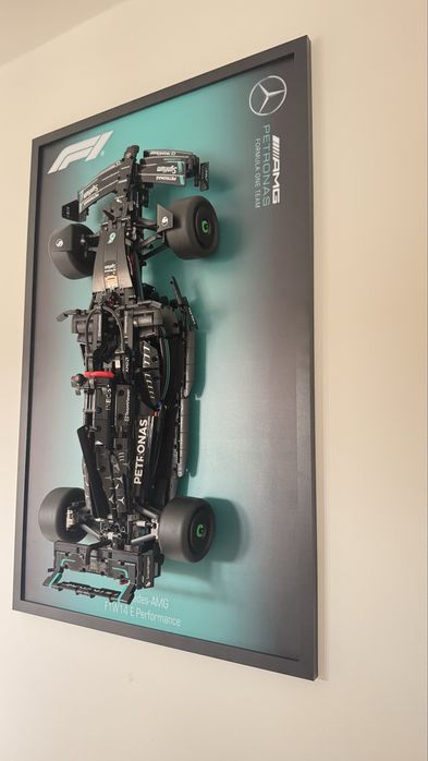 Quadro acrilico e aluminio para lego F1 Mercedes AMG 80 x 50