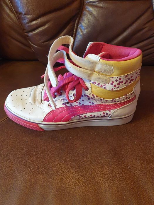 Damskie buty sportowe marki PUMA