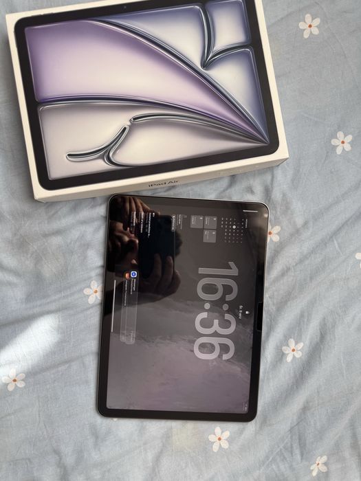 Ipad Air M2 128Gb 97% kondycji baterii idealny stan