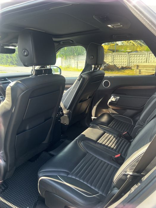 Land Rover Discovery 2018