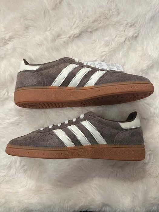 Oryginalne buty adidas damskie Buty HANDBALL brązowy R.36,5