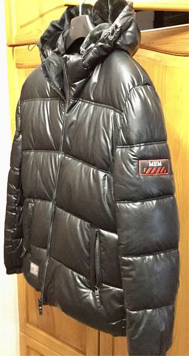 Куртка зимняя.  .