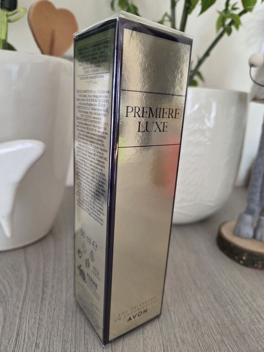 Avon Premiere luxe