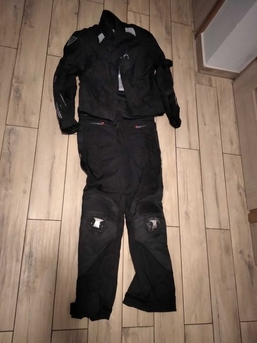 Strój na motocykl