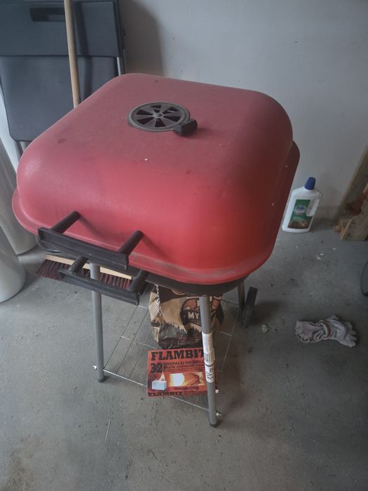 Grill węglowy + dodatki