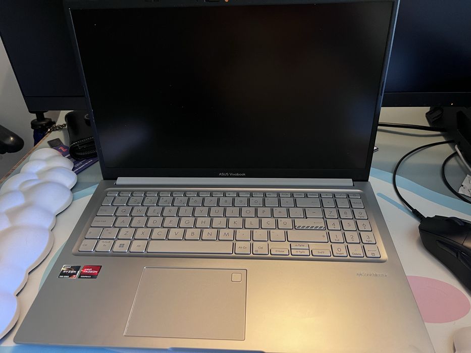 Portatil Asus Vivobook M1502YA R7