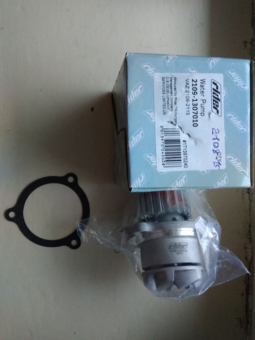 Помпа .насос охолодженя . ваз 2101-.07. 2108-.2110 -211216V.