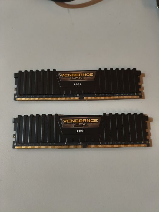 32GB DDR4 3200mhz CL16