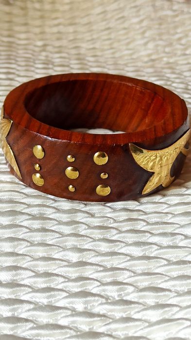 Винтажный браслет из красного дерева, латунная инкрустация.