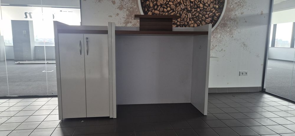 Mała recepcja meble