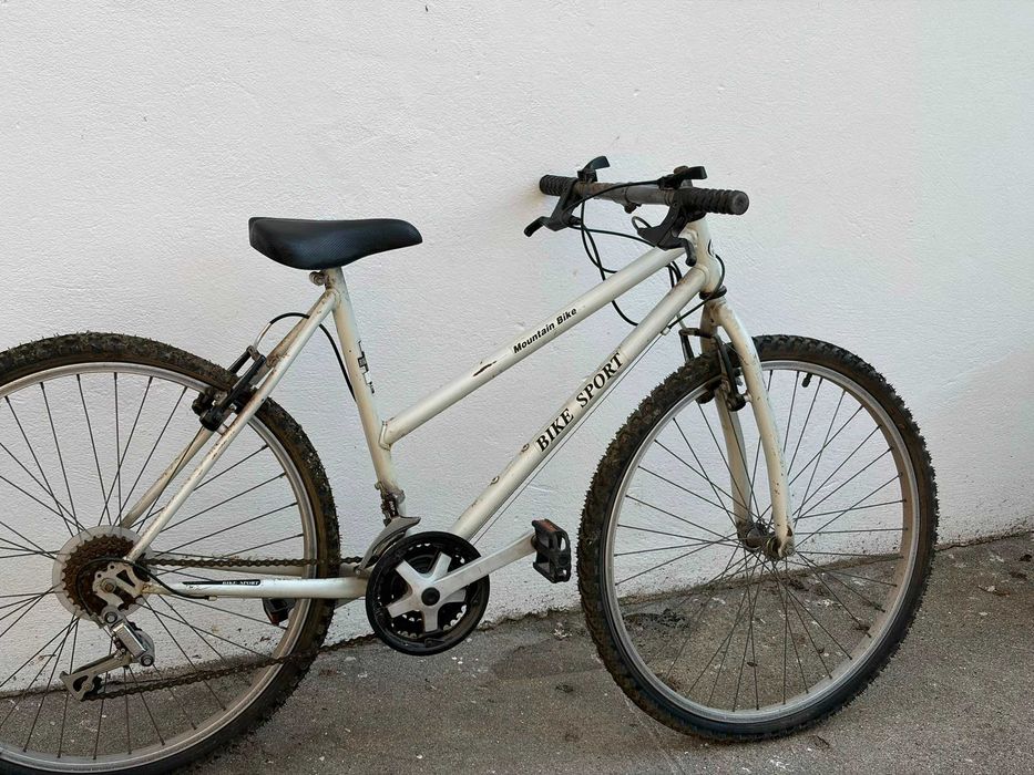 Bicicleta Bike Sport Mountain Bike Branca (para restauro)