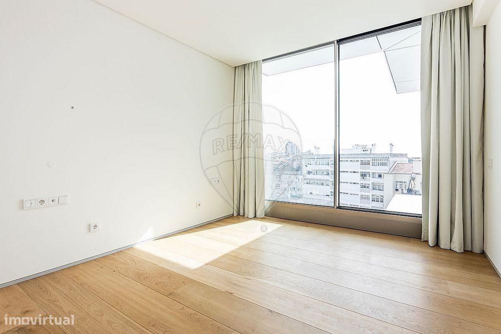 Apartamento T4 para venda