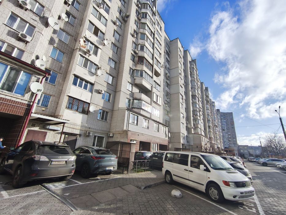 Оренда 3 кімнатна квартира на бульварі Шевченка в місті Черкаси. 145м2