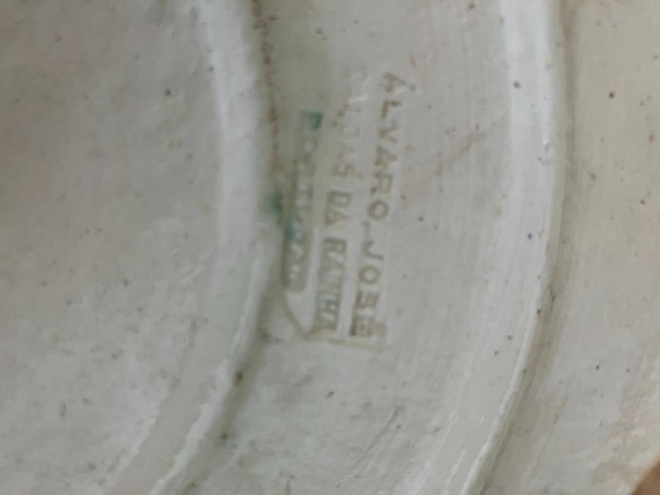Pratos decorativos em cerâmica - Caranquejo e Lagosta. Caldas da Rainha (A.F.Reis)
