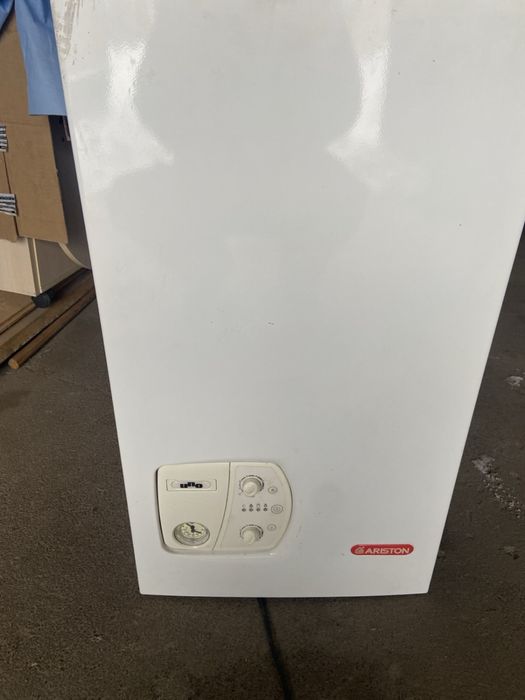 Котел арістон уно