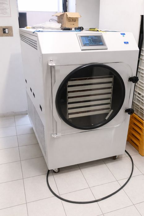 liofilizator, maszyna do liofilizacji przemysłowej,