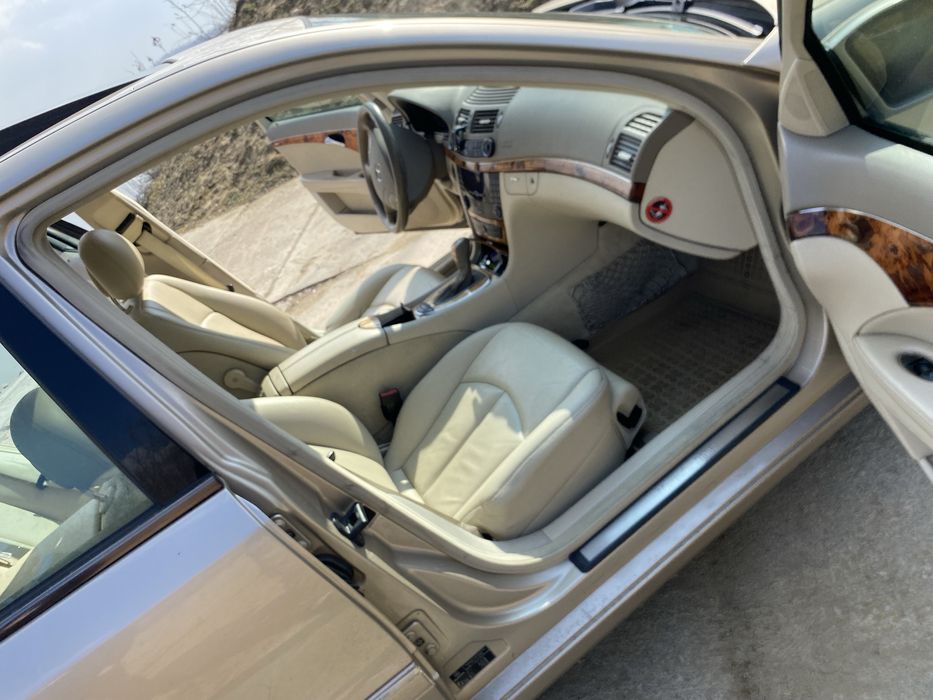 Mercedes E class w211