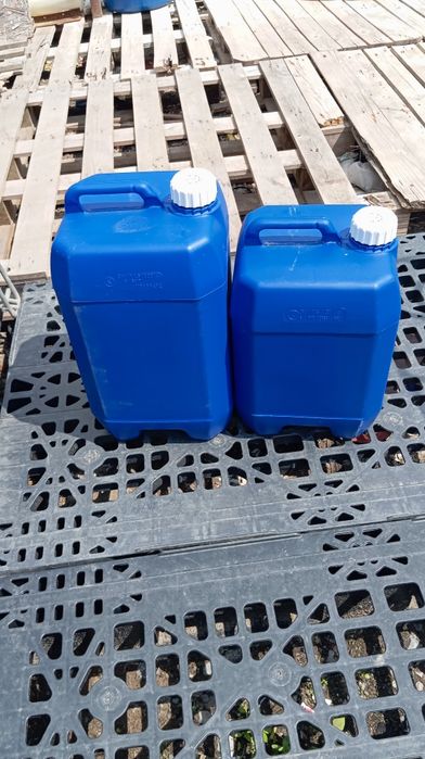 Banki kanistry 10. 20l  25l  30l 60l