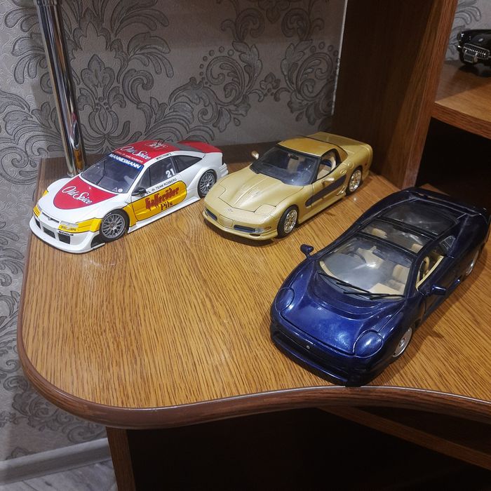 Moдели. 1.opel.2corvett.3jaguar.