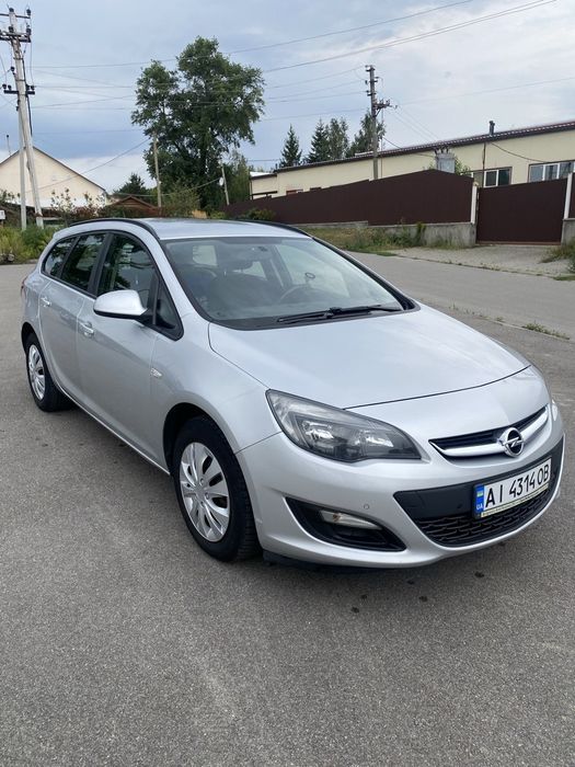 Opel Astra 2013
IV покоління/J (FL)