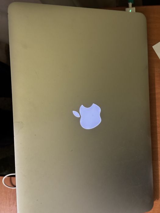 Продам MacBook Air