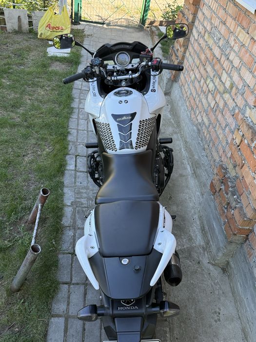 Мотоцикл Honda cbf 1000 2010 год без ABS